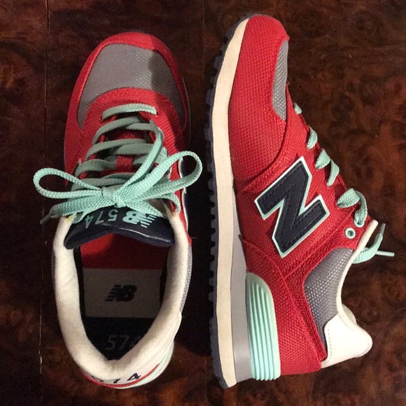 red new balance journeys